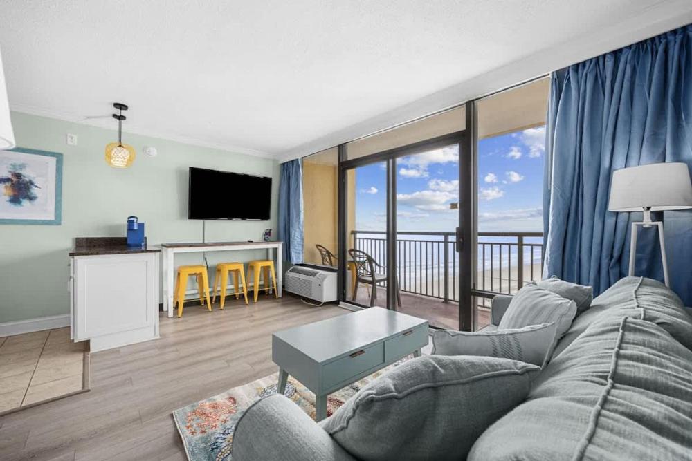 Apartment with Sea View interior
